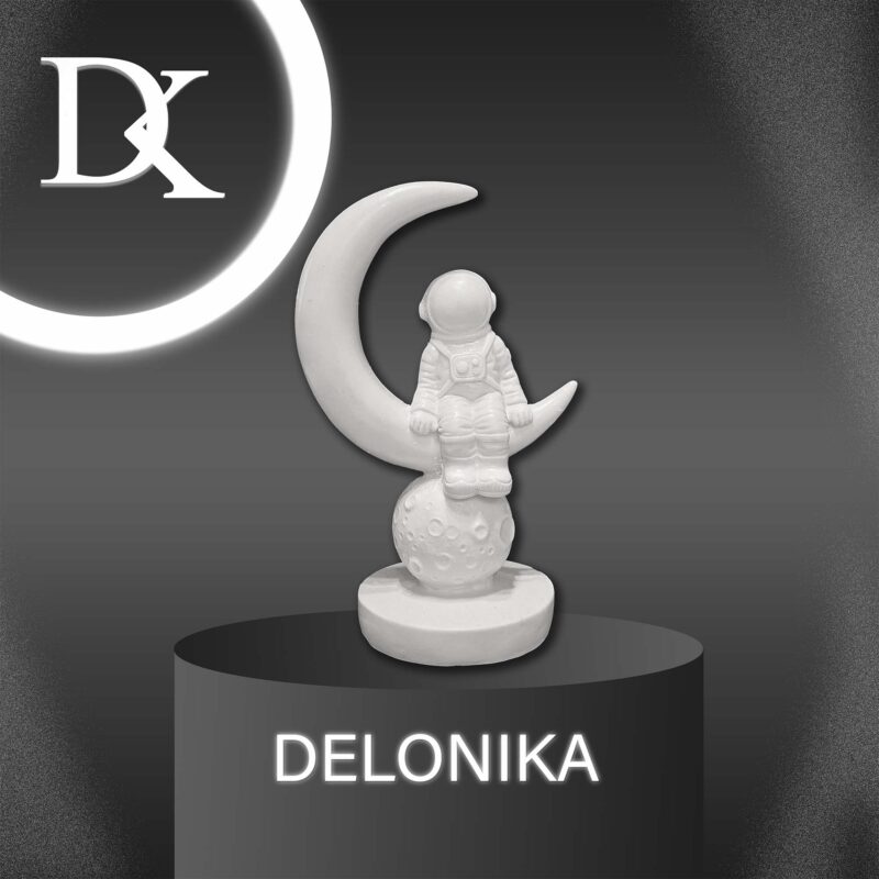 خرید مجسمه فضانورد روی ماه