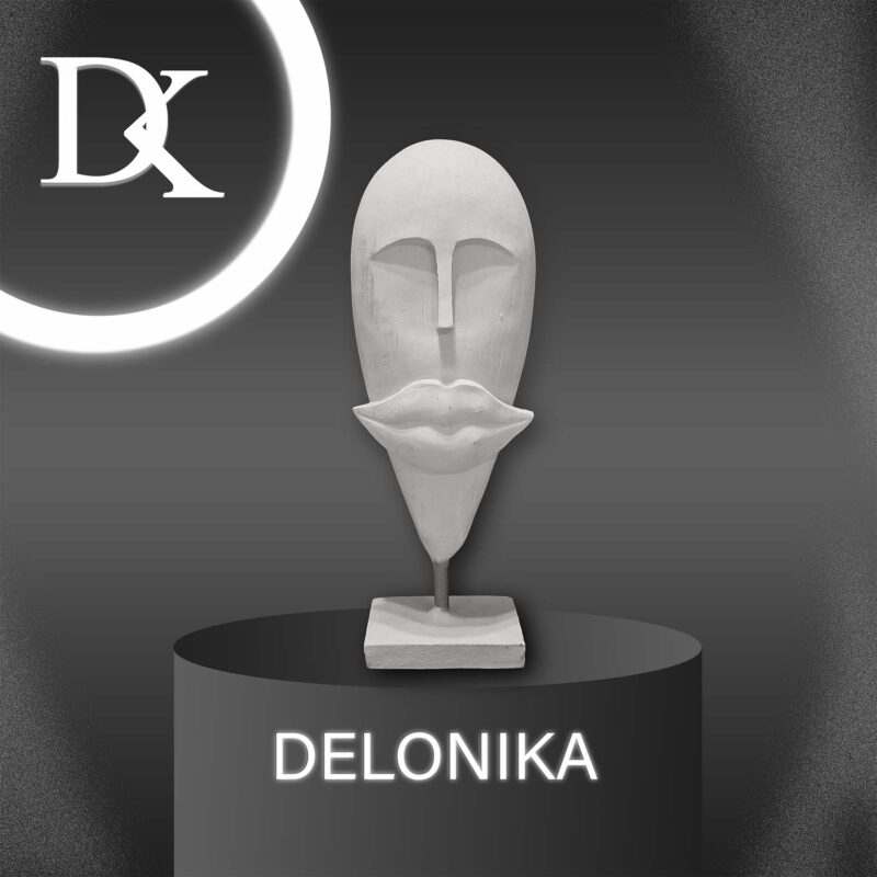 مجسمه انتزاعی لب برجسته