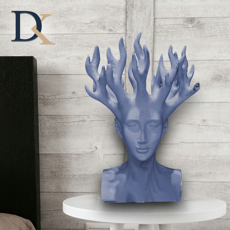 مجسمه کله شاخ دار